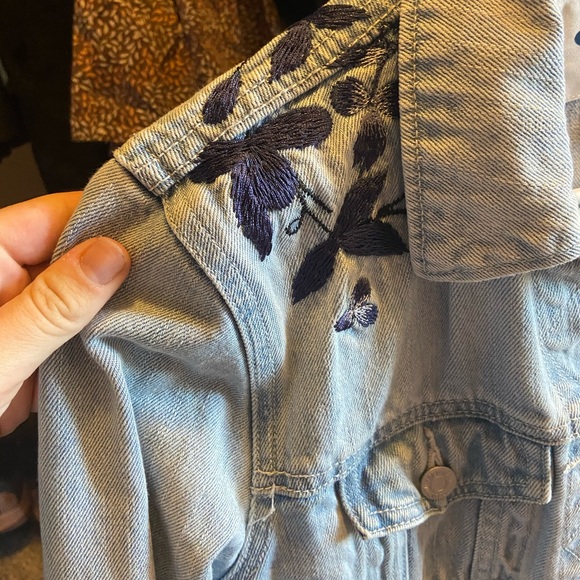 Jean Jacket - Picture 2 of 5